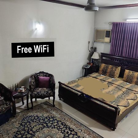 Hotel The Den à Islamabad Extérieur photo